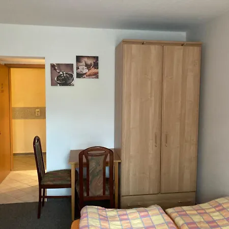 Tom´s Hütte 3* Nossen