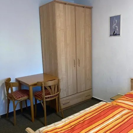 Tom´s Hütte 3* Nossen