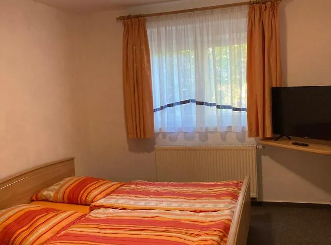 Tom's Huette بيت ضيافة